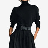 Doris Mono s Vysokým Límcem