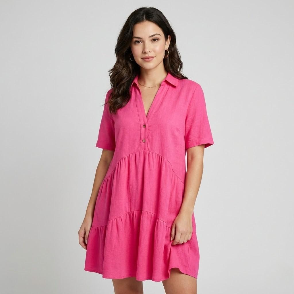 Vestido curto fluido em tecido leve | Corte solto | Design em camadas com botões
