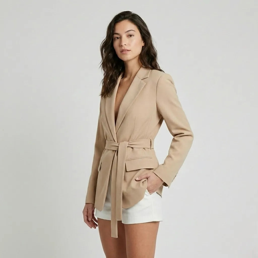 Elegância estruturada | Blazer vestido de alfaiataria | Silhueta contemporânea