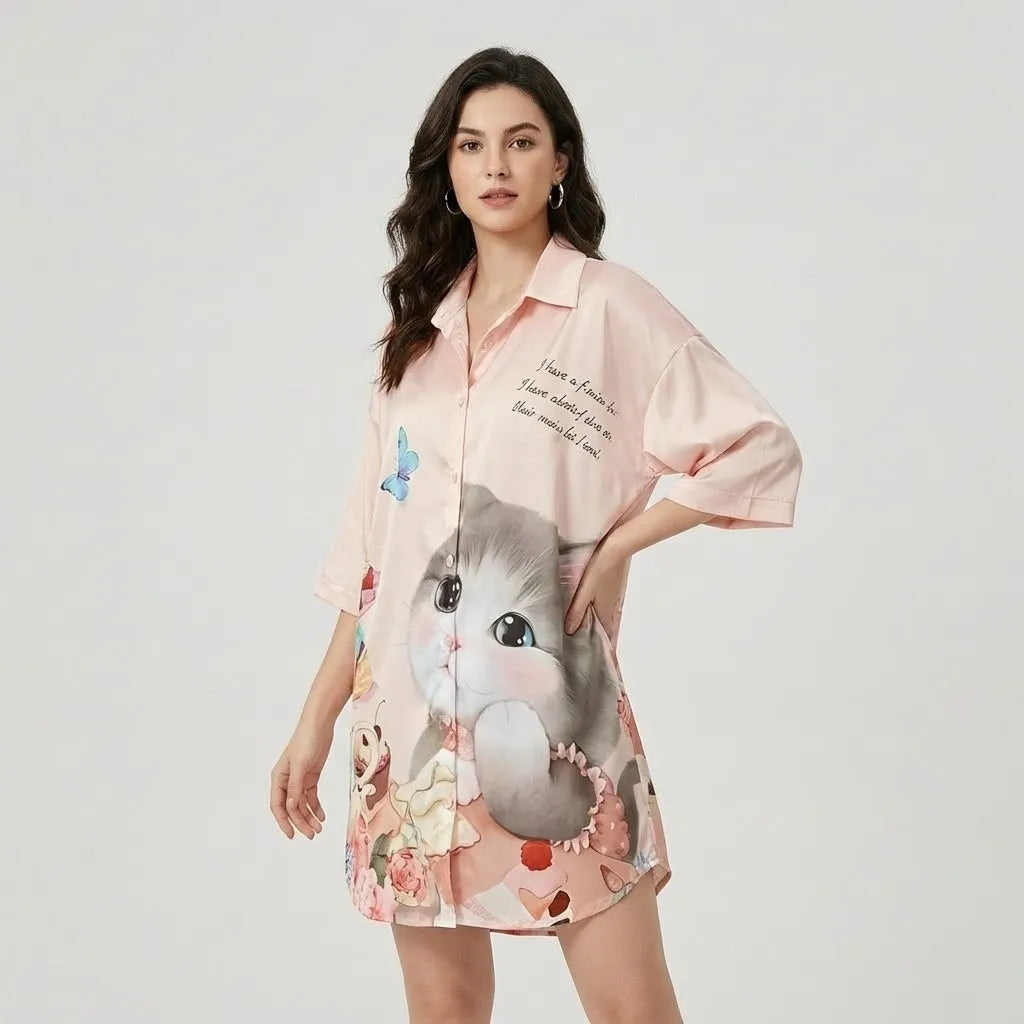 Vestido camiseiro estampado em tecido leve | Corte solto | Estilo casual expressivo