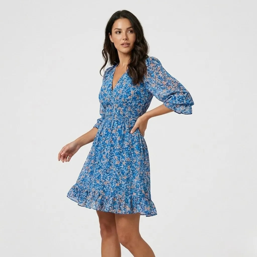 Vestido curto estampado em mistura de viscose | Cintura marcada | Feminilidade vibrante