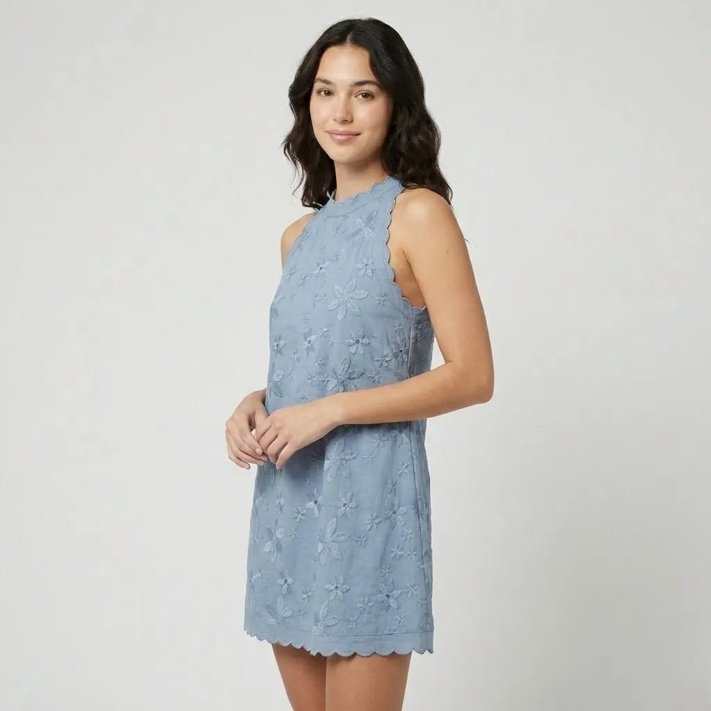 Vestido Curto Evasé | Bordado Floral | Algodão