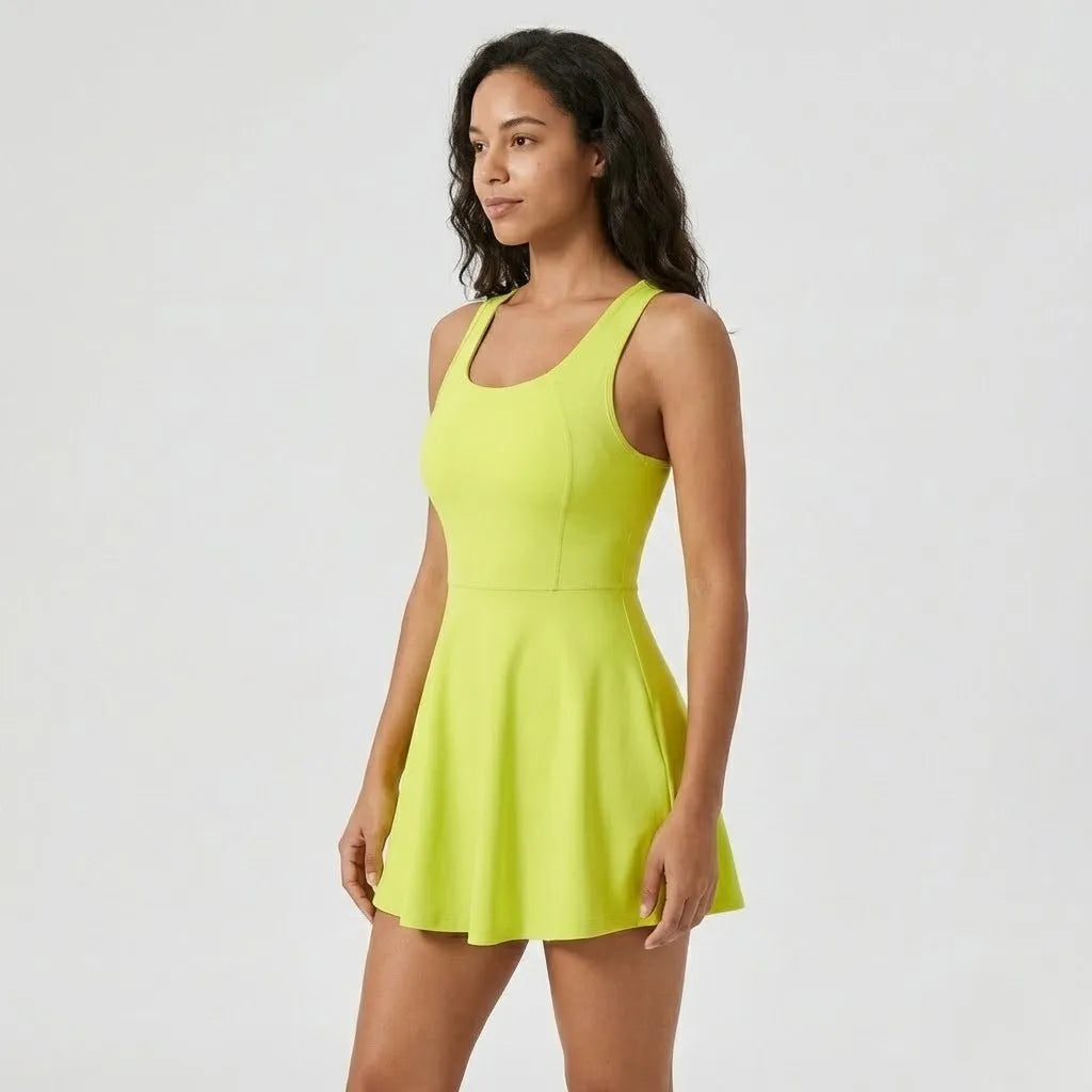Vestido curto evasé em mistura de algodão | Corte ajustado no tronco | Estilo desportivo elegante