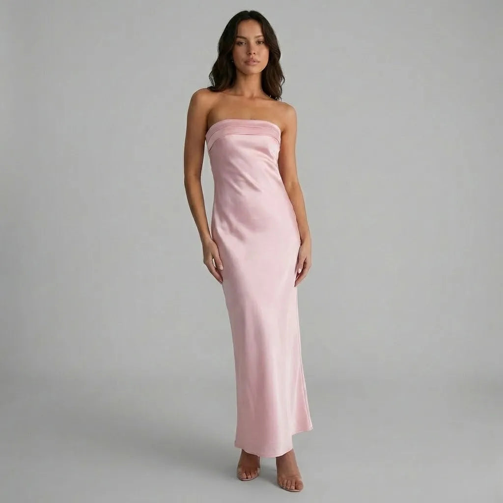 Vestido longo acetinado em mistura de viscose | Corte justo | Elegância minimalista