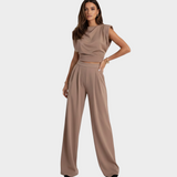 Michaela - Asymetrická souprava s dramatickými rameny