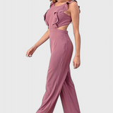 Chantal Mono s Výstřihem a Volány