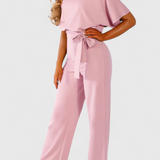 Evie Mono Chic s Plynulou Siluetou