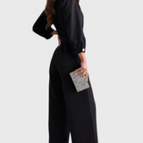 Ariane Mono s Širokými Nohavicemi a Výstřihem do V s Pasem na Mašličku