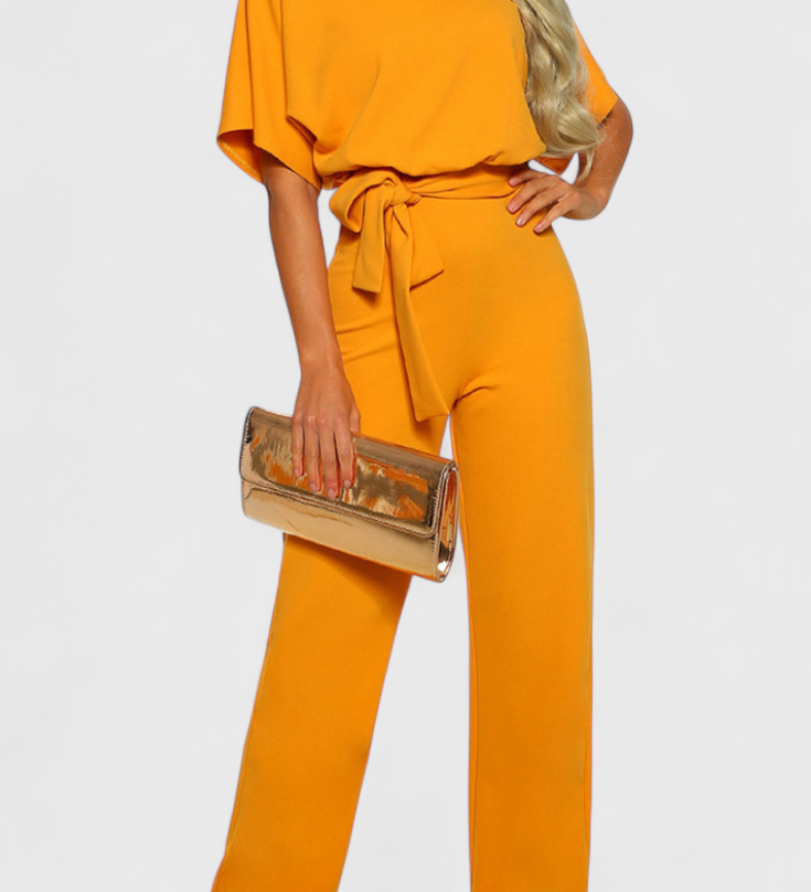 Evie Mono Chic s Plynulou Siluetou