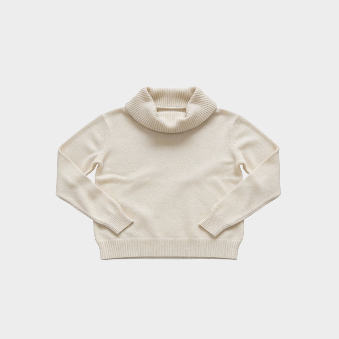 Giulia™ - Svetřík s volánkovým límcem